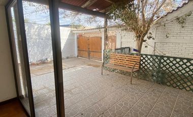 GRAN CASA ARRIENDO EN MARCOS MATURANA