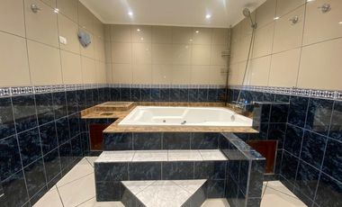 GRAN CASA ARRIENDO EN MARCOS MATURANA