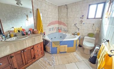 CASA AMPLIA  IDEAL INVERSIONN AVENIDA PRINCIPAL