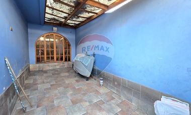 CASA AMPLIA  IDEAL INVERSIONN AVENIDA PRINCIPAL