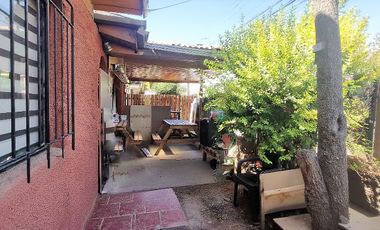 Venta de casa de 3 dormitorios en Los Andes, Villa La Gloria, 85 M$.