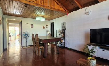 Venta de casa de 3 dormitorios en Los Andes, Villa La Gloria, 85 M$.