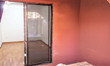 Venta de casa de 3 dormitorios en Los Andes, Villa La Gloria, 85 M$.