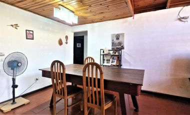 Venta de casa de 3 dormitorios en Los Andes, Villa La Gloria, 85 M$.