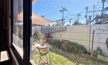 Venta de casa de 3 dormitorios en Los Andes, Villa La Gloria, 85 M$.