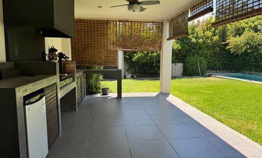 BARRIO LAGUNA CHICUREO