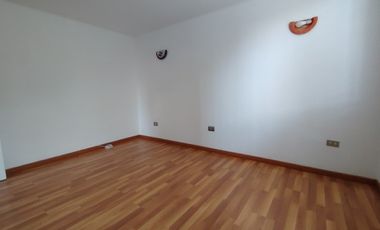 FANTASTICO DEPTO VENTA LEWELLYN JONES / E. YAÑEZ