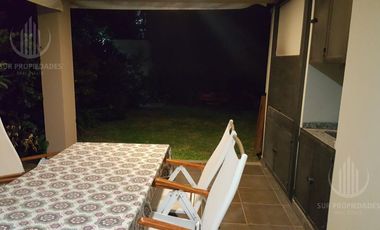 Casa de 4 amb con fondo propio- galeria- parrilla en  Bambu Classic en Canning