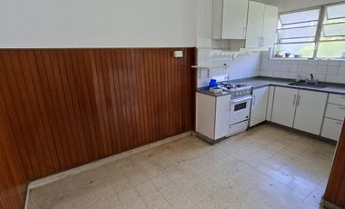 PH 3 ambientes con jardin, terraza y cochera en Florida- En Alquiler