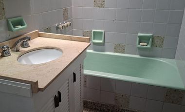 PH 3 ambientes con jardin, terraza y cochera en Florida- En Alquiler