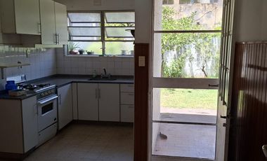 PH 3 ambientes con jardin, terraza y cochera en Florida- En Alquiler