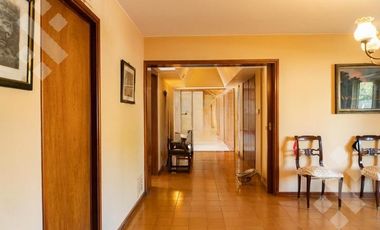 VENTA CASA 8 AMBIENTES   CASA DE HUÉSPEDES Y QUINCHO,  ALLEN-RÍO NEGRO