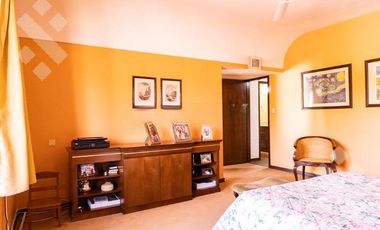 VENTA CASA 8 AMBIENTES   CASA DE HUÉSPEDES Y QUINCHO,  ALLEN-RÍO NEGRO