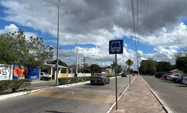 SE RENTA TERRENO EN IZAMAL, A PIE DE AVENIDA PRINCIPAL