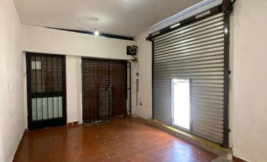 Local en el barrio de San Telmo ubicado en esquina