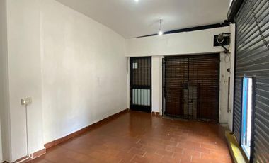 Local en el barrio de San Telmo ubicado en esquina