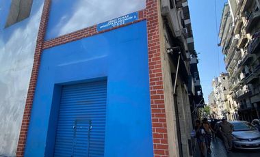 Local en el barrio de San Telmo ubicado en esquina