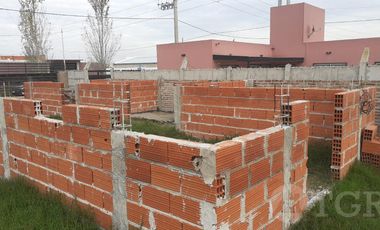 TERRENO CON MEJORA - MAXIMO PAZ