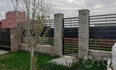 TERRENO CON MEJORA - MAXIMO PAZ