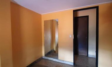 Casa 6 Ambientes - Cochera Doble - Parque Parrilla - Excelente Estado