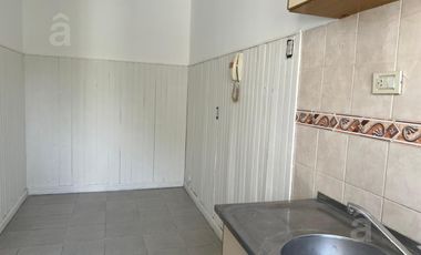 Departamento en Alquiler en Villa Ballester - 2 Ambientes - 3er piso por escalera