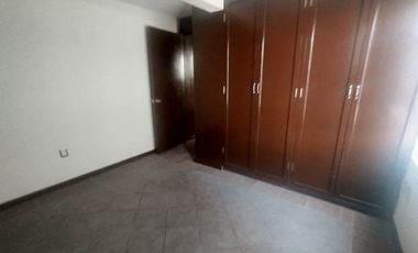 Departamento 3 Recámaras en Renta | Zona La Paloma/Camelinas | Calle Cerrada