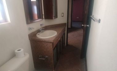 Departamento 3 Recámaras en Renta | Zona La Paloma/Camelinas | Calle Cerrada