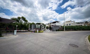 Casa en Renta en Tlajomulco | 3 Recámaras, Alberca y Roof Garden