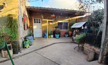 VENTA CASA DE 4 DORMITORIOS EN PARTIDO DE ALVAREZ