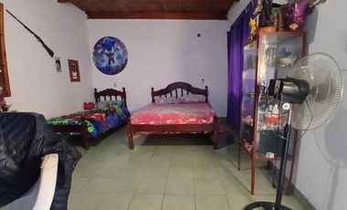 VENTA CASA DE 4 DORMITORIOS EN PARTIDO DE ALVAREZ