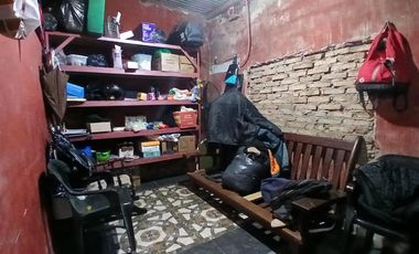 VENTA CASA DE 4 DORMITORIOS EN PARTIDO DE ALVAREZ