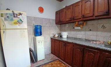 VENTA CASA DE 4 DORMITORIOS EN PARTIDO DE ALVAREZ