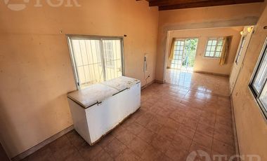 Local con vivienda en Benavidez Tigre