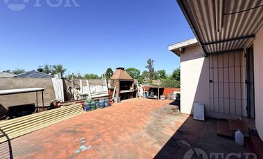 Local con vivienda en Benavidez Tigre