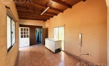 Local con vivienda en Benavidez Tigre