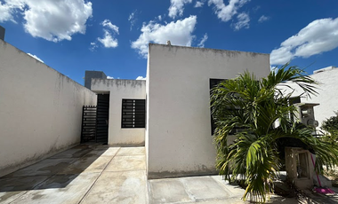 Casa en Venta en Privada Las Palmas Kanasin,Yucatan