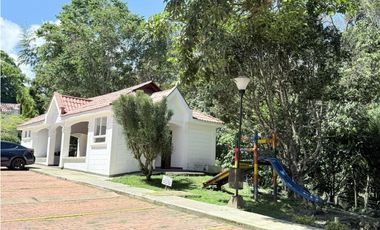 Casa en venta conjunto cerrado en el norte de Armenia