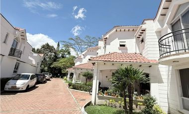 Casa en venta conjunto cerrado en el norte de Armenia