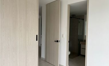 RENTA ESPECTACULAR APARTAMENTO EN SOLARUM, CERRITOS-PEREIRA