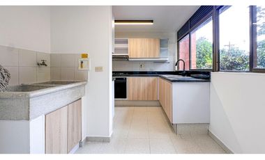 Apartamento en San Lucas para la venta, piso 3