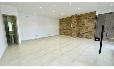 Rento local en la 72