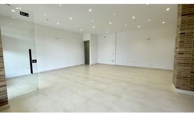 Rento local en la 72