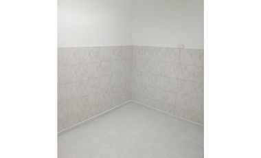 AMPLIO LOCAL EN ARRIENDO CABECERA