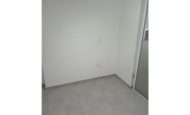 AMPLIO LOCAL EN ARRIENDO CABECERA