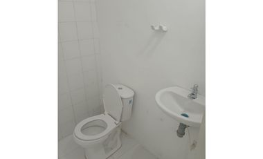 AMPLIO LOCAL EN ARRIENDO CABECERA