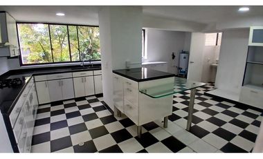 Apartamento en Arriendo o Venta Los Balsos Medellin