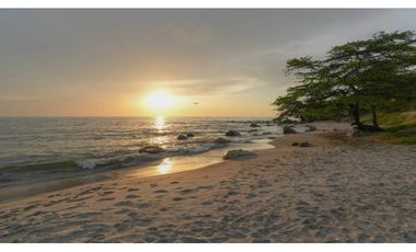 SE VENDE APARTAMENTO EN SANTA MARINA