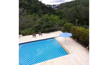 VENDO CASA CAMPESTRE EN ANAPOIMA