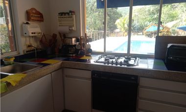 VENDO CASA CAMPESTRE EN ANAPOIMA