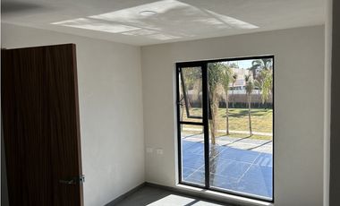 RENTA DE CASA NUEVA ZONA CALZADA ZARAGOZA Y LOS FUERTES